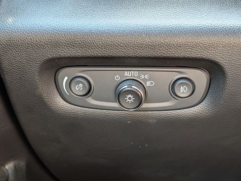 Used 2021 Chevrolet Traverse High Country AWD/4WD image 26