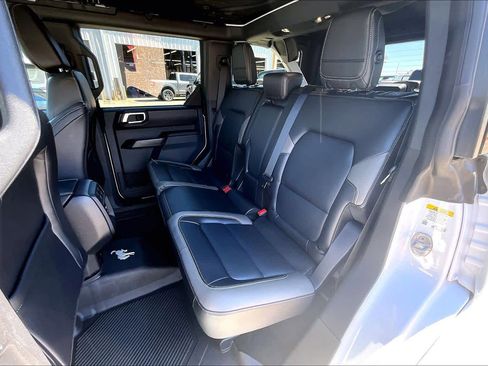 Certified 2025 Ford Bronco Outer Banks AWD/4WD image 21