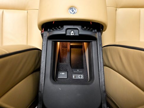 Used 2013 Rolls-Royce Phantom Sedan RWD image 46