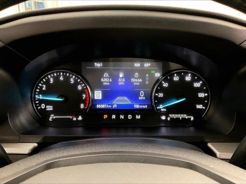 Used 2020 Ford Explorer XLT w/ Equipment Group 202A AWD/4WD image 25