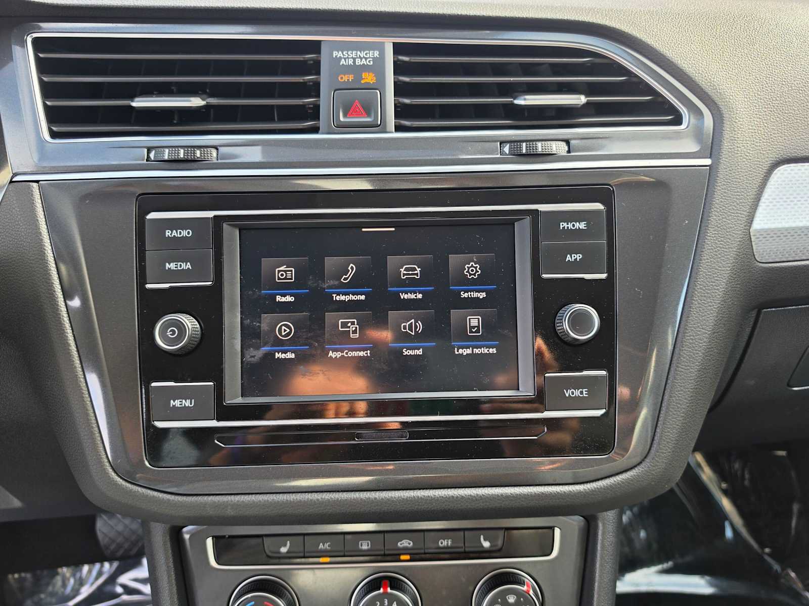 Used 2022 Volkswagen Tiguan S FWD image 27