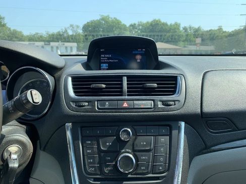 Used 2015 Buick Encore Convenience FWD image 23