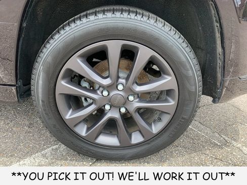 Used 2019 Jeep Grand Cherokee High Altitude RWD image 10