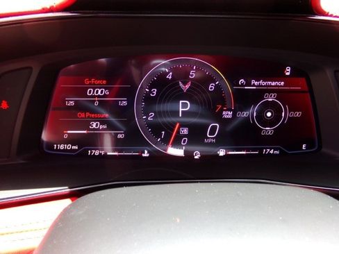 Used 2024 Chevrolet Corvette Stingray Premium Cpe w/ Z51 Performance Package RWD image 23
