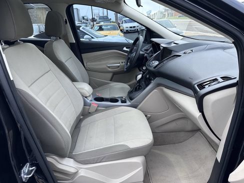 Used 2015 Ford Escape SE w/ Equipment Group 201A image 11