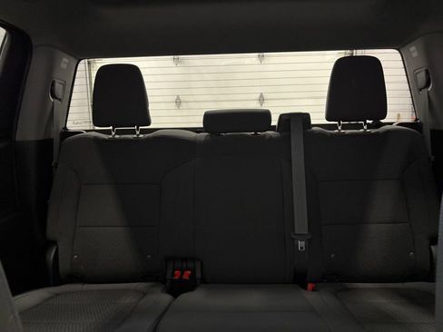 Used 2020 Chevrolet Silverado 1500 Custom Trail Boss w/ Custom Convenience Package AWD/4WD image 17