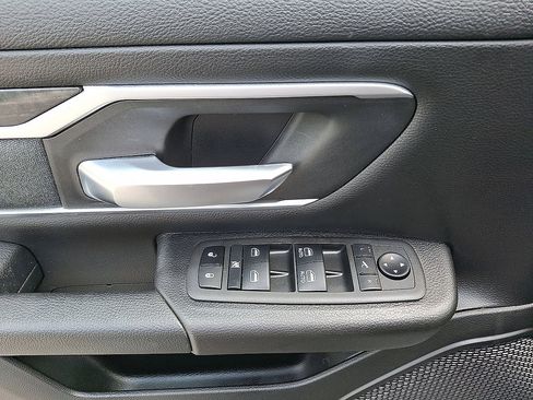 Used 2022 RAM 1500 Big Horn AWD/4WD image 10