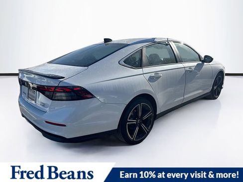 Used 2025 Honda Accord Sport image 9