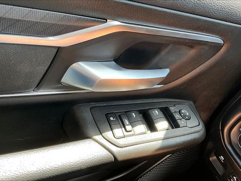 Used 2025 RAM 1500 Big Horn AWD/4WD image 33