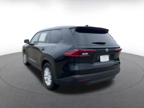 Used 2025 Toyota Grand Highlander FWD image 11