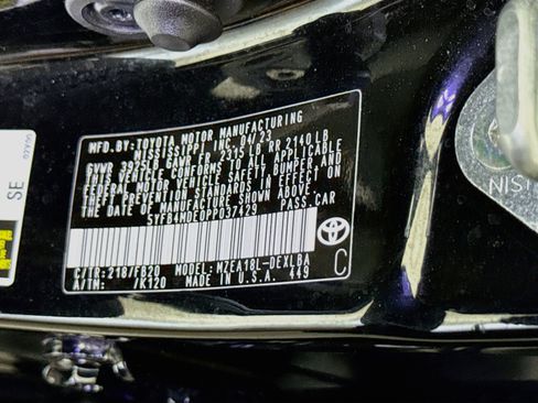 Used 2023 Toyota Corolla LE FWD image 39