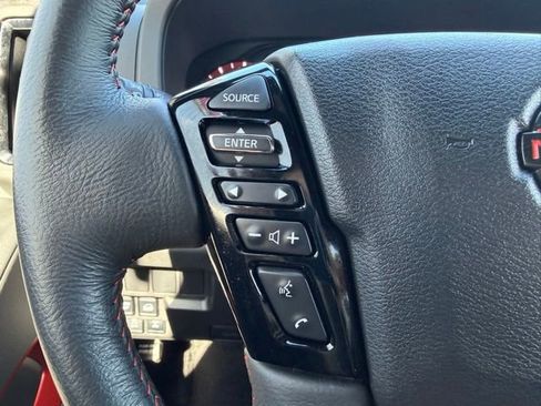 Certified 2025 Nissan Frontier PRO-4X AWD/4WD image 17