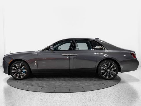 Used 2024 Rolls-Royce Ghost AWD/4WD image 4