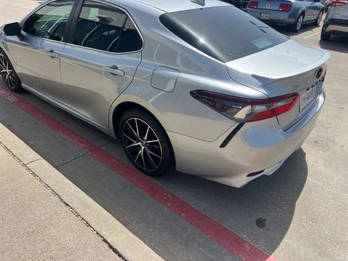 Used 2024 Toyota Camry SE FWD image 7