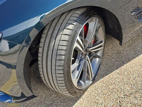 Used 2025 Genesis G70 3.3T Advanced image 31