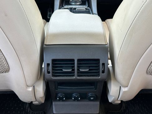 Used 2019 Jaguar F-PACE Prestige image 38