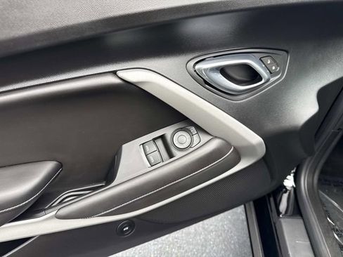 Used 2020 Chevrolet Camaro LT RWD image 13