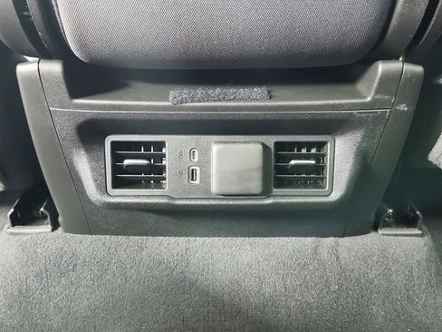 Used 2024 Chevrolet Silverado 1500 LT AWD/4WD image 33