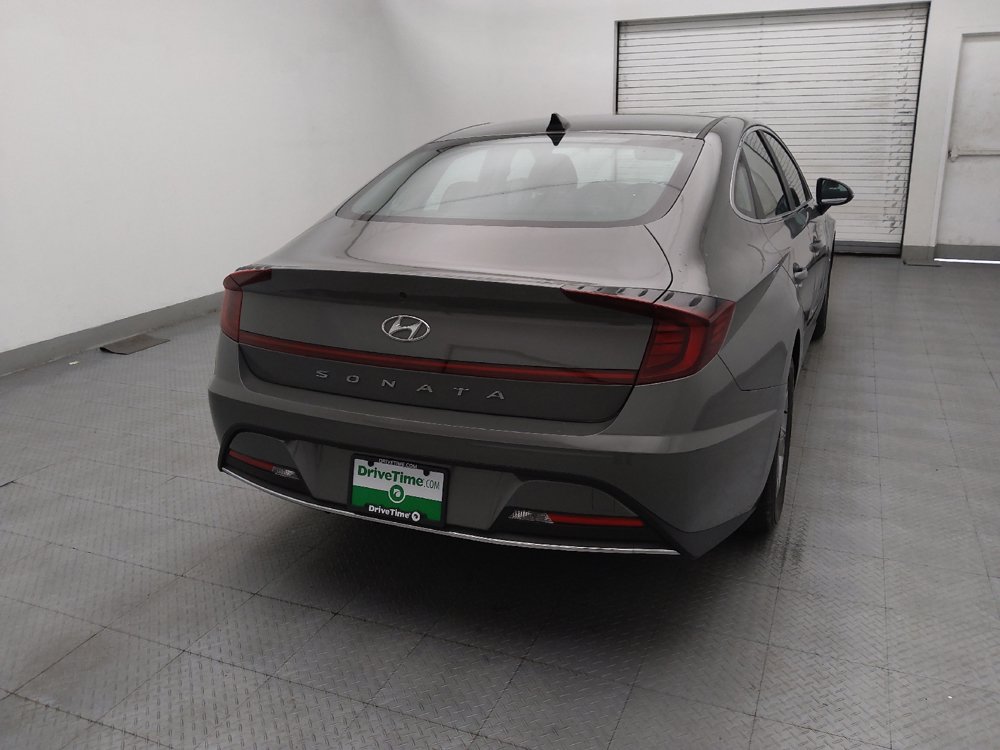 Used 2023 Hyundai Sonata SE w/ Preferred Accessory Package FWD image 7