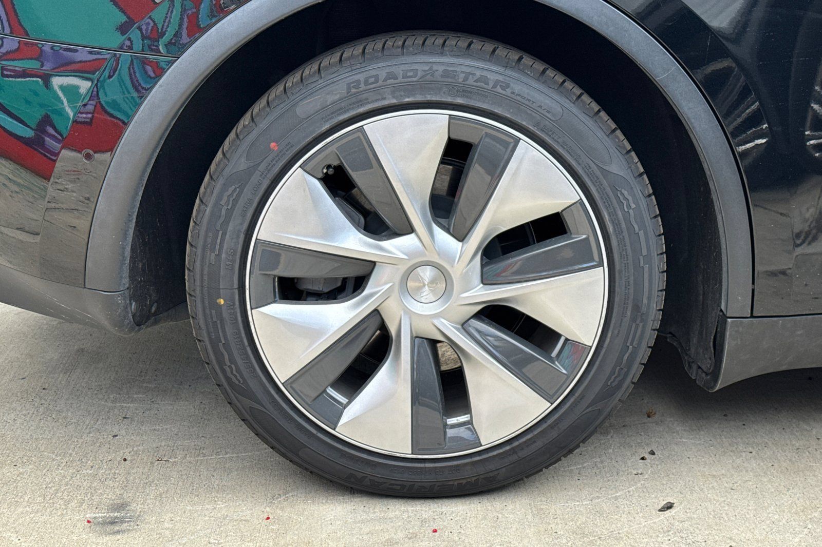 Used 2022 Tesla Model Y Long Range AWD/4WD image 4