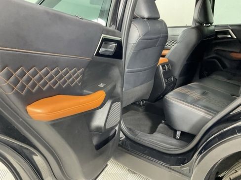 Used 2022 Mitsubishi Outlander SEL image 13