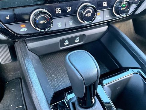 Used 2024 Honda Accord EX-L image 31