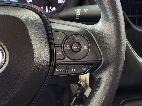 Used 2025 Toyota Corolla LE FWD image 25
