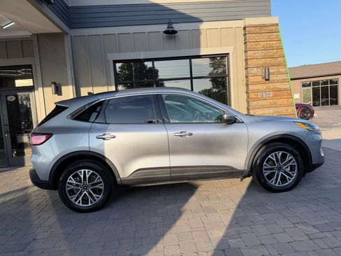 Used 2021 Ford Escape SEL image 7