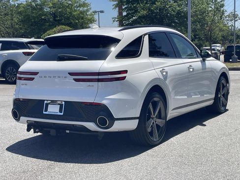 Used 2025 Genesis GV70 2.5T w/ Sport Prestige Package AWD/4WD image 4