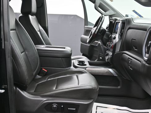 Used 2020 Chevrolet Silverado 2500 LTZ w/ LTZ Plus Package image 30