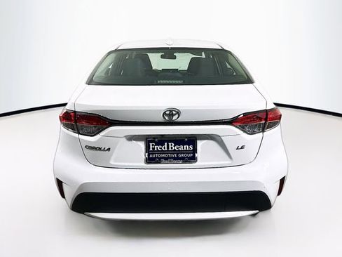 Certified 2021 Toyota Corolla LE image 7