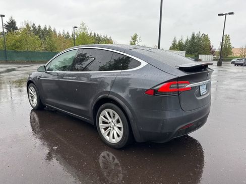 Used 2019 Tesla Model X AWD/4WD image 5