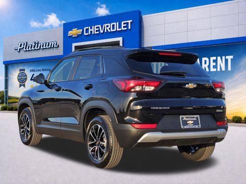 New 2026 Chevrolet TrailBlazer LT w/ LT Cold Weather Package FWD image 4