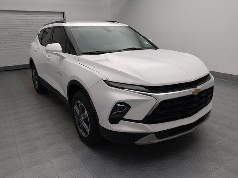 Used 2024 Chevrolet Blazer LT w/ Convenience Package FWD image 13