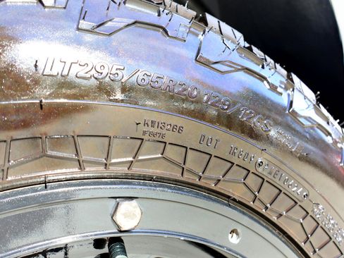 Used 2016 Ford F250 Lariat w/ Lariat Ultimate Package image 54