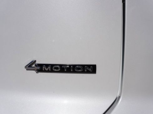 Used 2023 Volkswagen Atlas Cross Sport SEL image 34