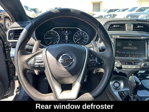 Used 2021 Nissan Maxima SR w/ Sport Mat Group FWD image 14