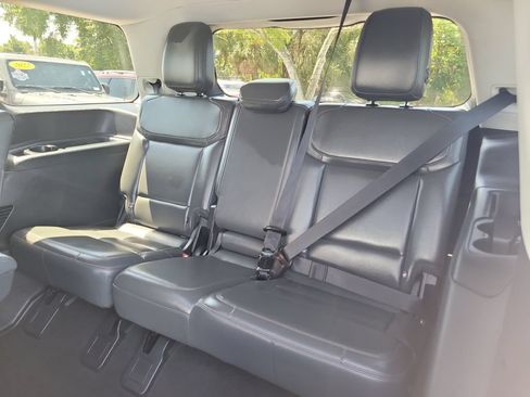 Used 2025 Ford Expedition Active AWD/4WD image 14