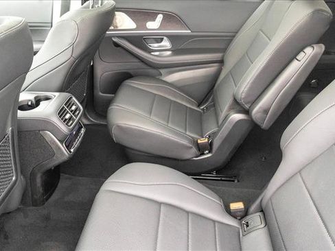 New 2026 Mercedes-Benz GLS 450 4MATIC image 24