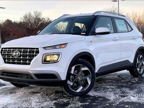 New 2026 Hyundai Venue SEL image 2