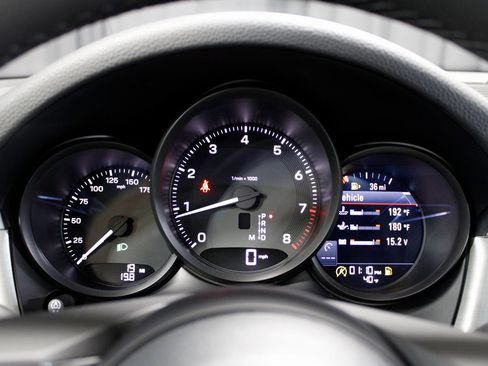 New 2026 Porsche Macan AWD/4WD image 31