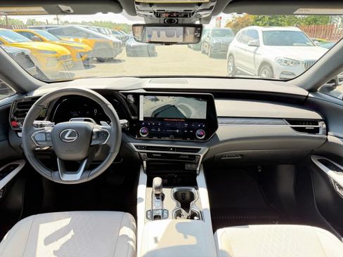Used 2026 Lexus RX 350 w/ Convenience Package AWD/4WD image 19