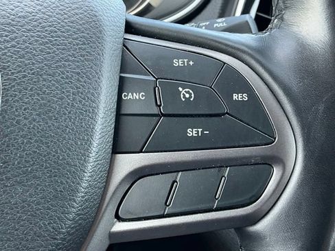 Used 2020 Jeep Cherokee Limited AWD/4WD image 34