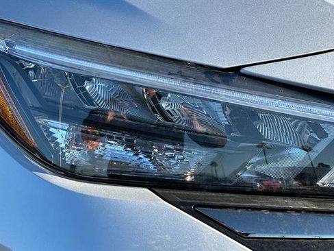 New 2025 Nissan Versa SR w/ Trunk Package image 29