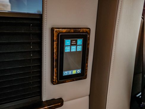 Used 2023 Mercedes-Benz Sprinter 3500 image 99