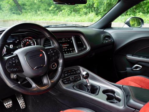 Used 2023 Dodge Challenger R/T Scat Pack w/ Plus Package RWD image 17