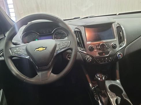 Used 2017 Chevrolet Cruze LT w/ LT True North Edition image 4