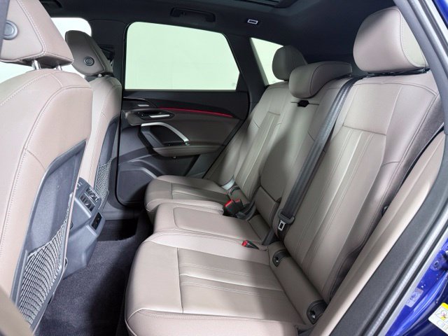 Certified 2025 Audi Q5 Premium w/ Premium Plus AWD/4WD image 17