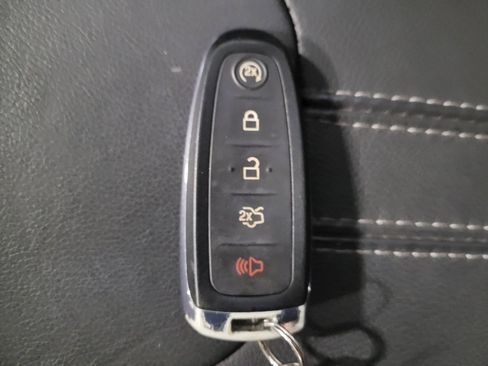 Used 2014 Ford Focus Titanium image 32