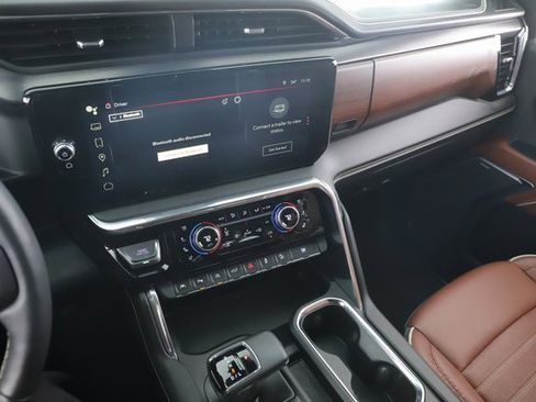 Used 2024 GMC Sierra 1500 Denali Ultimate image 28